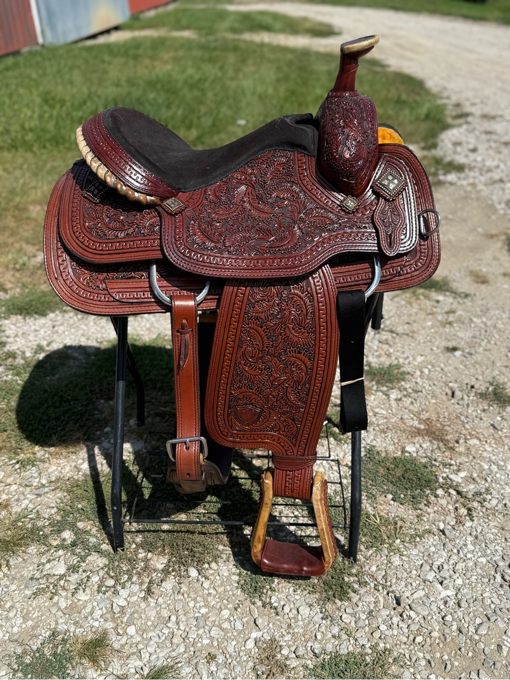 16” TexTan Hereford tooled Roping Saddle